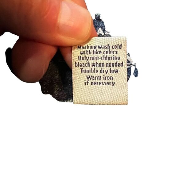 G.H. Bass &‎ co denim skirt. Size 14 - Picture 5 of 7